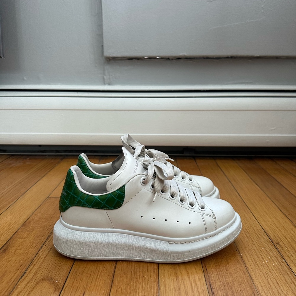 Alexander McQueen Oversized Sneakers
White & Green Croc-Print Leather Size 37.5 - Picture 16 of 16
